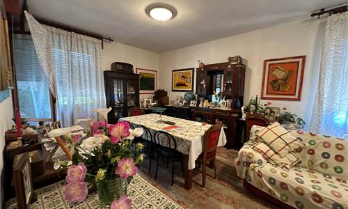 APPARTAMENTO IN CONTESTO DI 2 UNITA' IMMOBILIARI