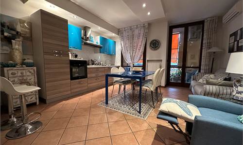 BELLISSIMO APPARTAMENTO con 2 CAMERE da LETTO